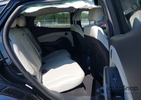 2021 Ford Mustang Mach-E Premium z USA, uszkodzony, nr VIN 3FMTK3SU3MMA03885